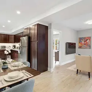 Casa St Clair - -style W Lrg Patio Hotel Toronto