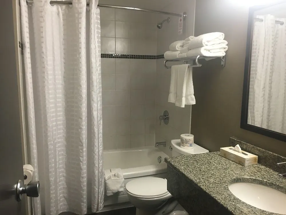 Express By Canad Inns Winnipeg 3*,